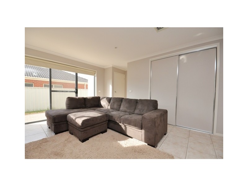 4 Nedlands Close, Wodonga VIC 3690