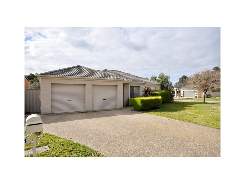 4 Nedlands Close, Wodonga VIC 3690