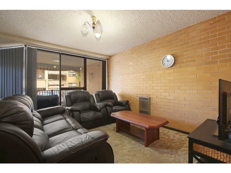4/429 McDonald Road, Lavington NSW 2641