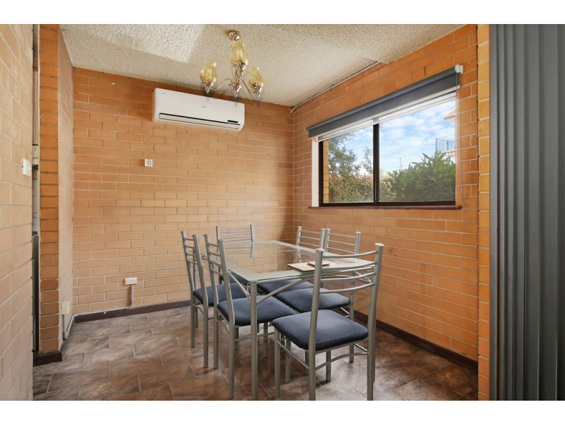 4/429 McDonald Road, Lavington NSW 2641