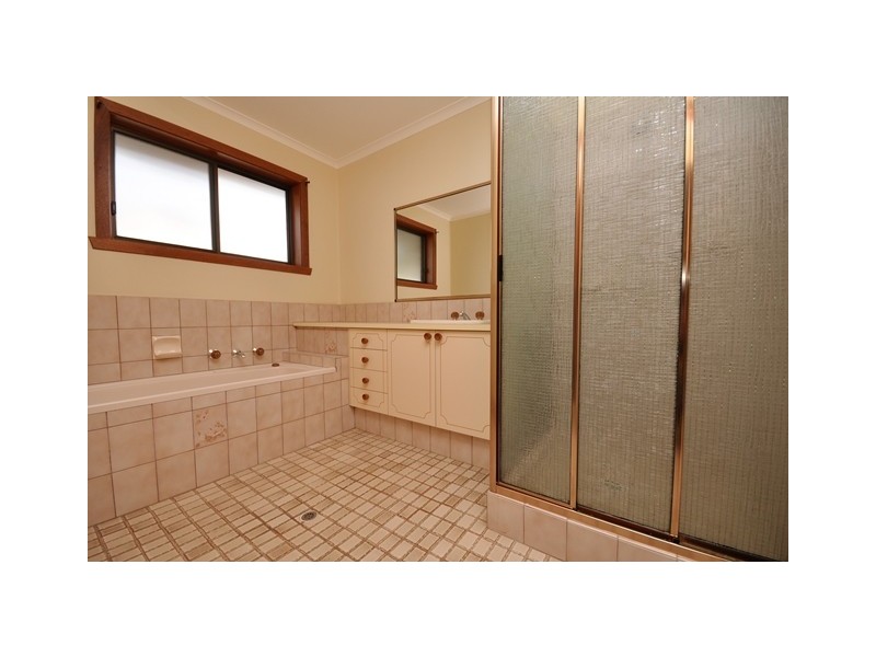 13 Dunluce Place, Wodonga VIC 3690