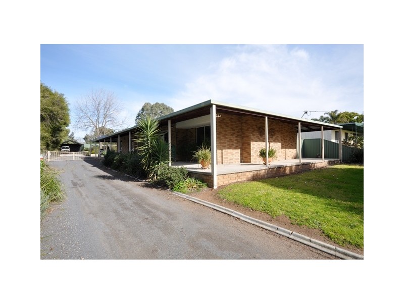 14 Victoria Street, Howlong NSW 2643