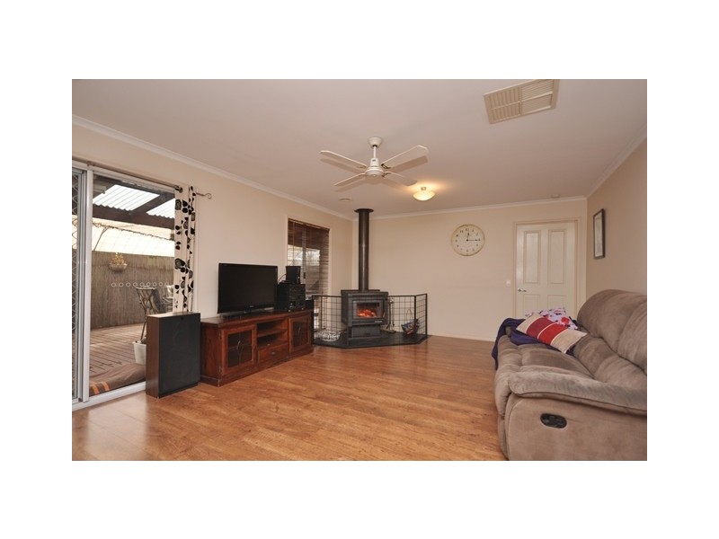 14 Victoria Street, Howlong NSW 2643