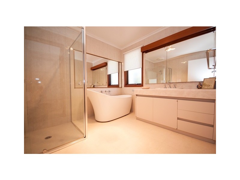 132 Huon Creek Road, Wodonga VIC 3690