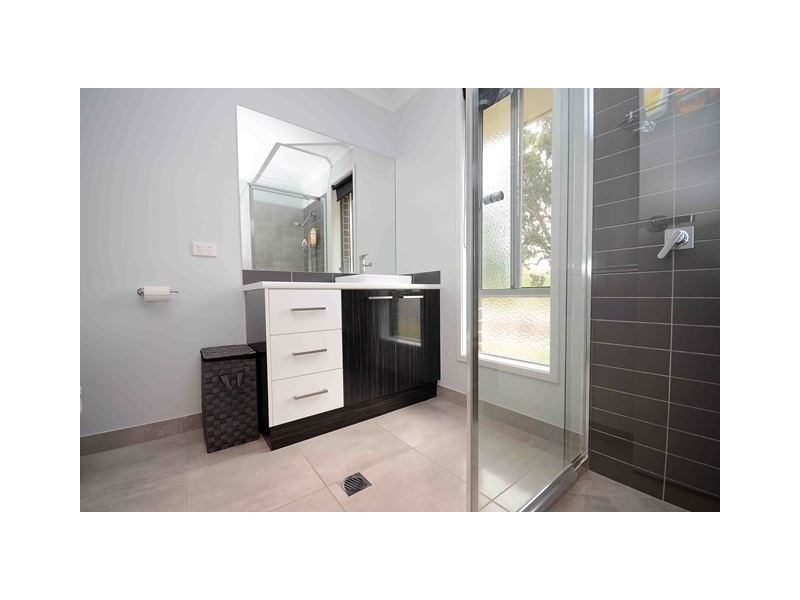 21 Rooney Avenue, Killara VIC 3691