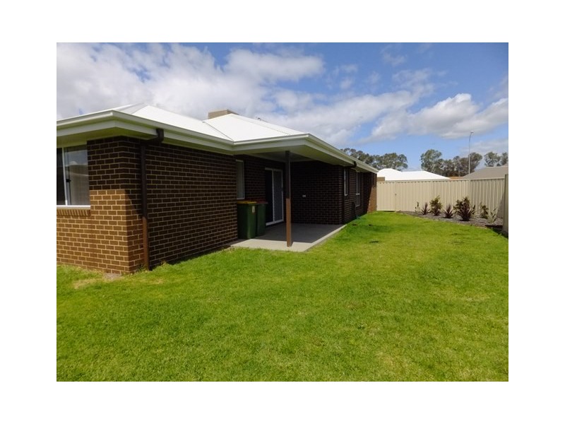 9 Britton Court, Jindera NSW 2642