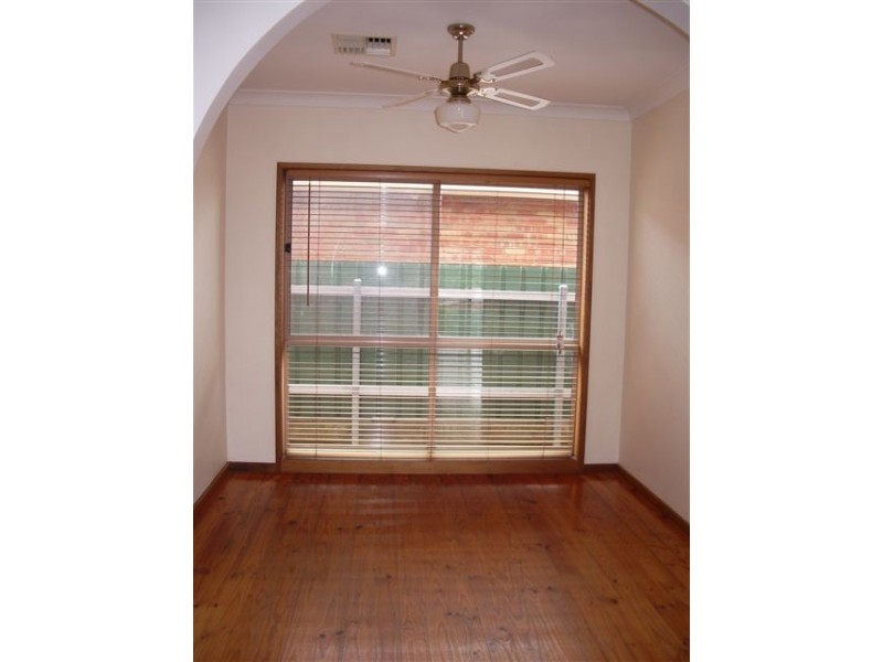 16 Hamilton Valley Court, Lavington NSW 2641