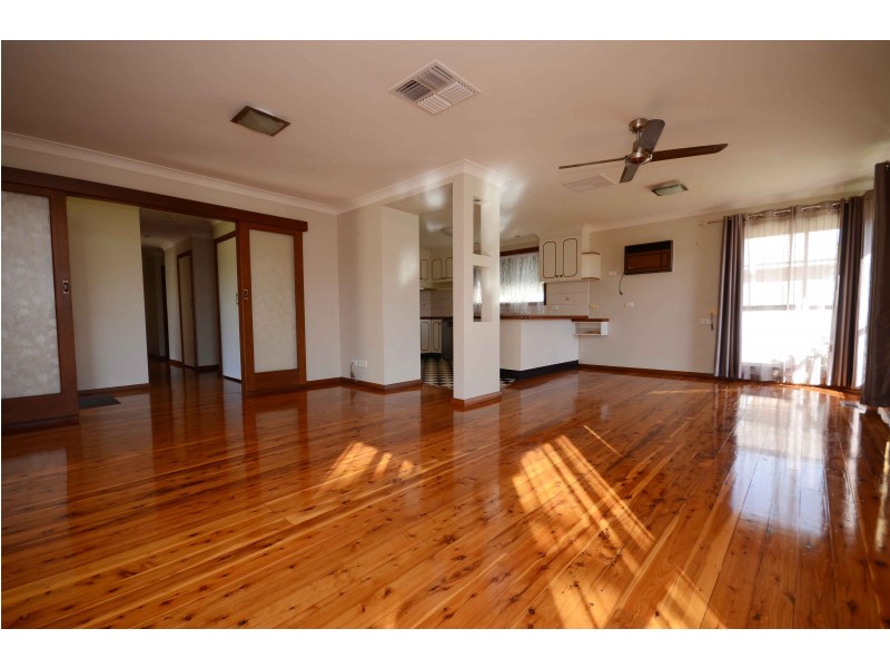 319 Lawrence Street, Wodonga VIC 3690