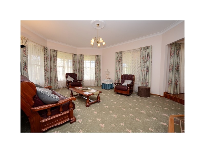 2 Glen Avon Terrace, Wodonga VIC 3690