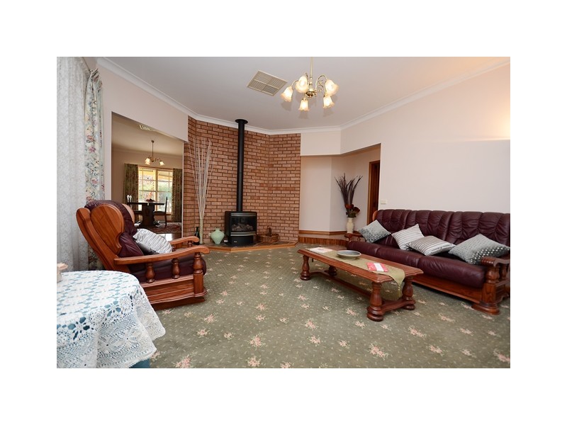 2 Glen Avon Terrace, Wodonga VIC 3690