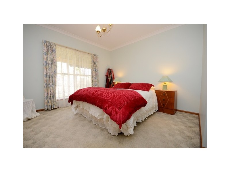 2 Glen Avon Terrace, Wodonga VIC 3690