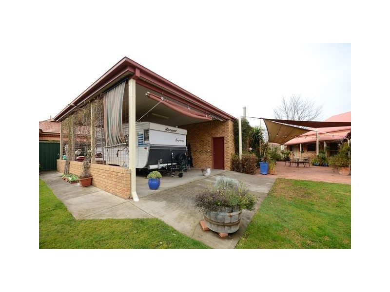 2 Glen Avon Terrace, Wodonga VIC 3690