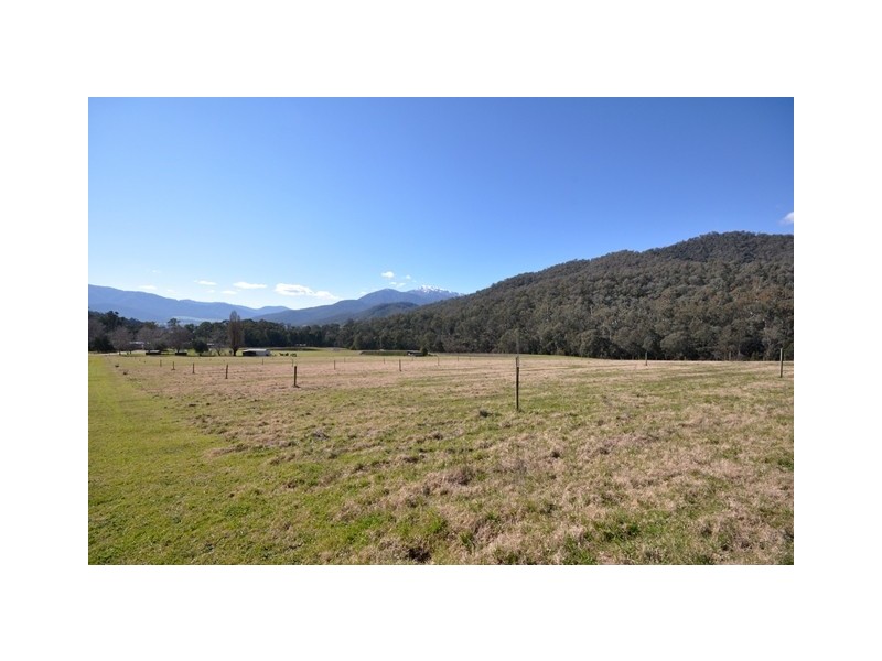 217 Simmonds Creek Road, Mount Beauty VIC 3699