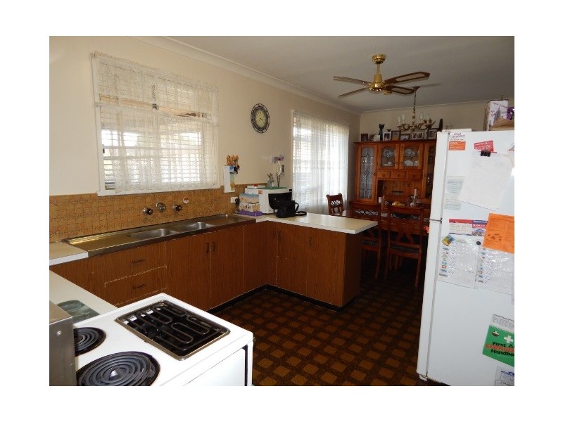 523 Kaitlers Road, Lavington NSW 2641