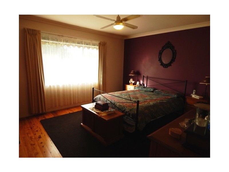 523 Kaitlers Road, Lavington NSW 2641