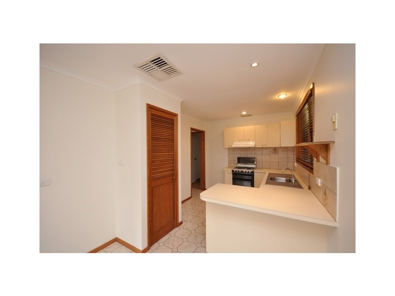 8 Daysdale Way, Thurgoona NSW 2640