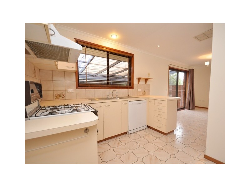 8 Daysdale Way, Thurgoona NSW 2640