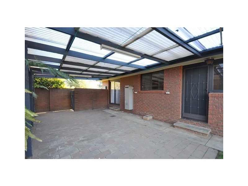 8 Daysdale Way, Thurgoona NSW 2640