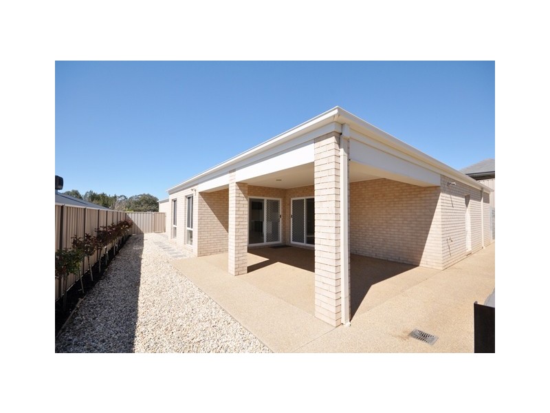 29 Clarendon Avenue, Wodonga VIC 3690