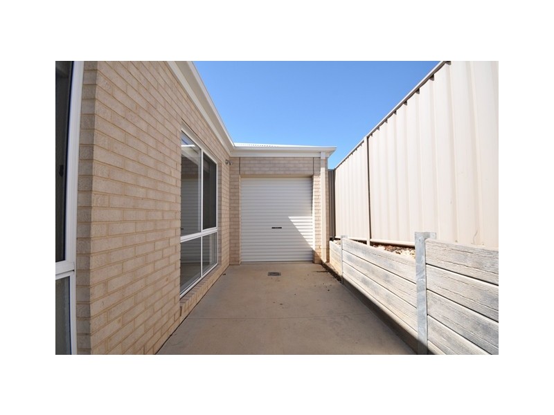 29 Clarendon Avenue, Wodonga VIC 3690