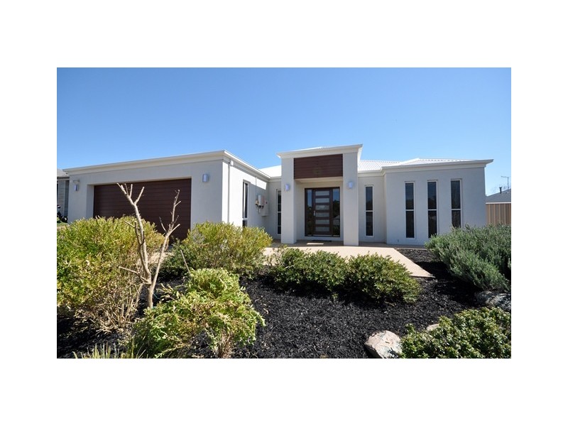 29 Clarendon Avenue, Wodonga VIC 3690