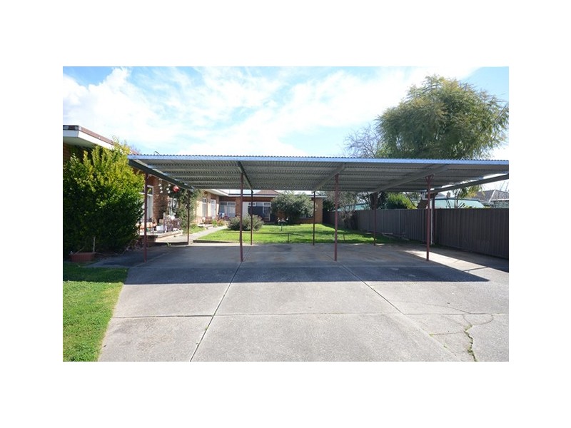 1/11 Mulqueeny Street, Wodonga VIC 3690