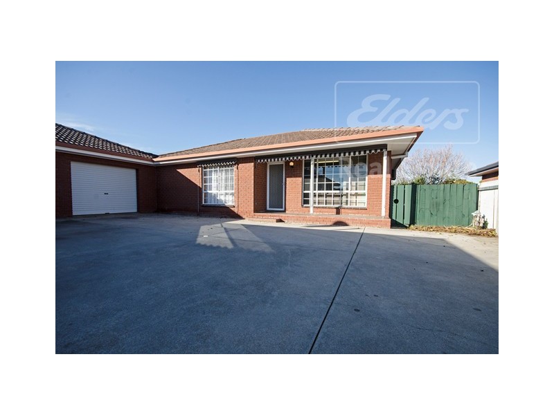 2/418 Ross Circuit, Lavington NSW 2641