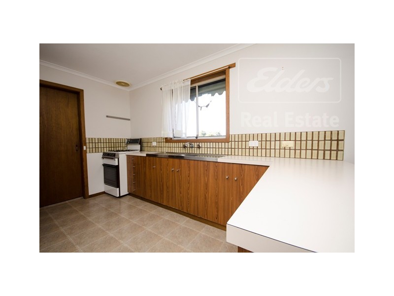 2/418 Ross Circuit, Lavington NSW 2641