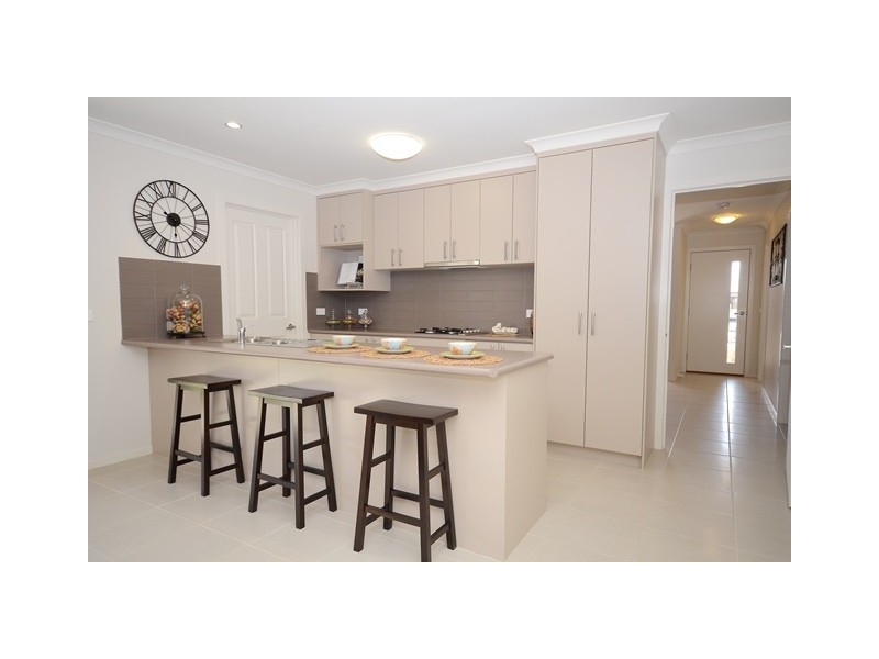 11 Riverside Boulevard, Killara VIC 3691