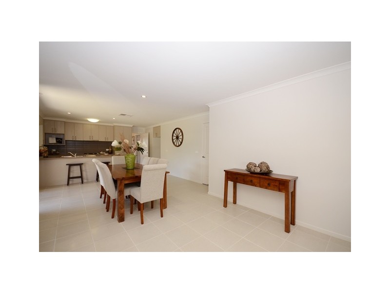 11 Riverside Boulevard, Killara VIC 3691