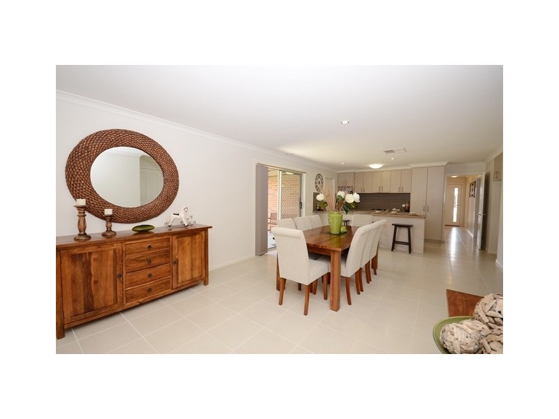 11 Riverside Boulevard, Killara VIC 3691