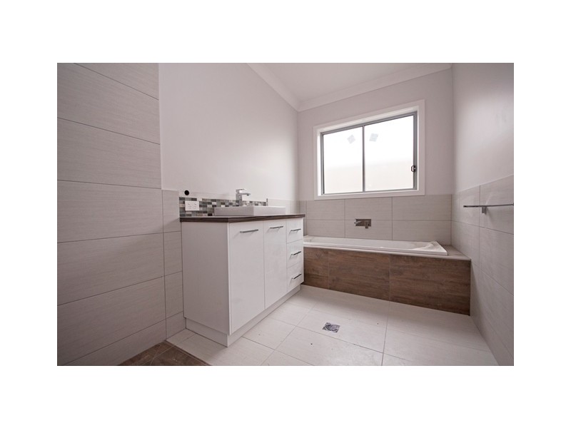 7 Coverdale Drive, Wodonga VIC 3690