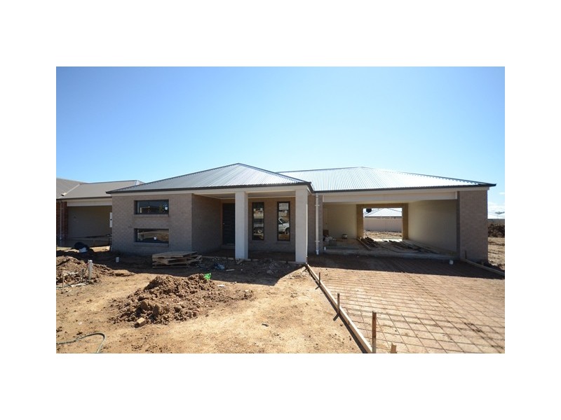 24 Kenna Street, Wodonga VIC 3690