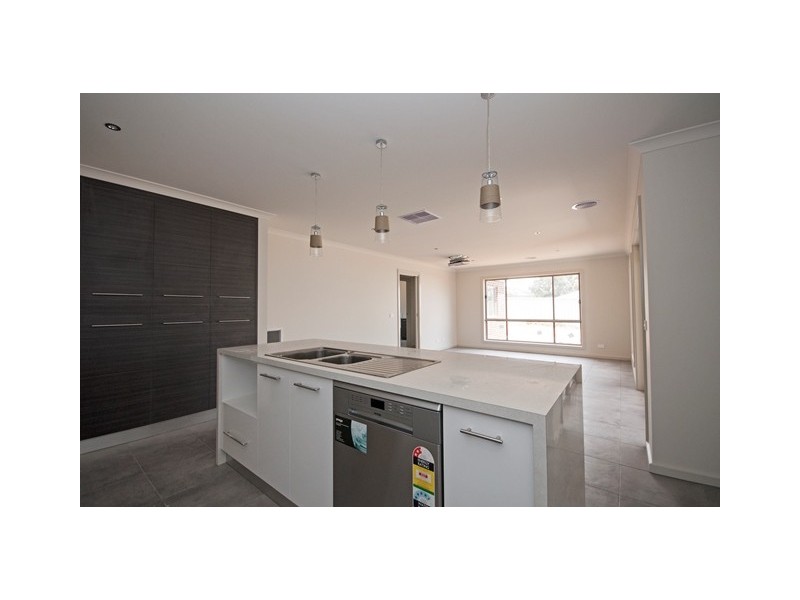 23 Pembroke Crescent, Wodonga VIC 3690