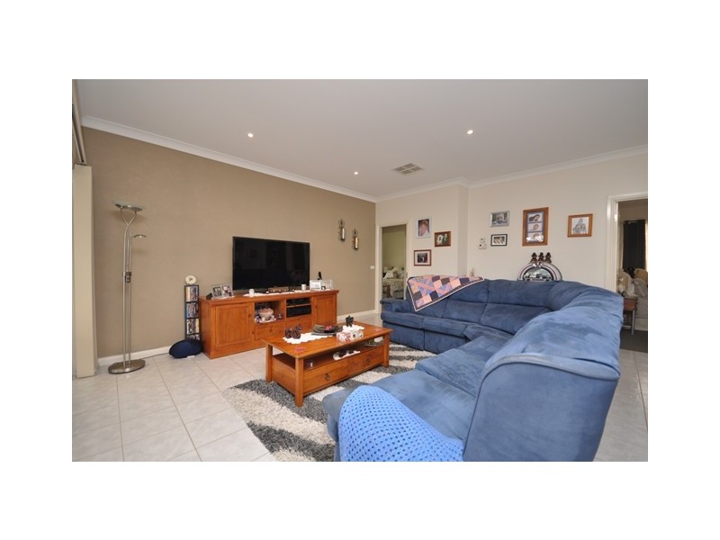 154 Kennedy Street, Howlong NSW 2643