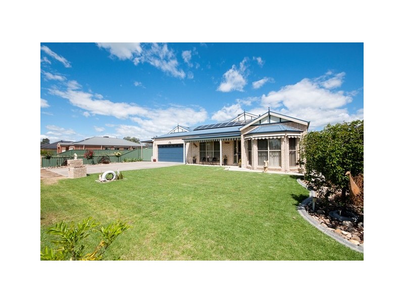 154 Kennedy Street, Howlong NSW 2643
