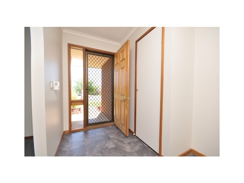 8 Lynch Court, Wodonga VIC 3690