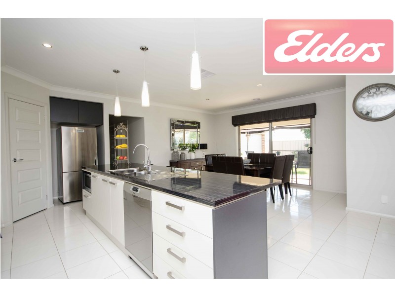 4 Coverdale Drive, Wodonga VIC 3690