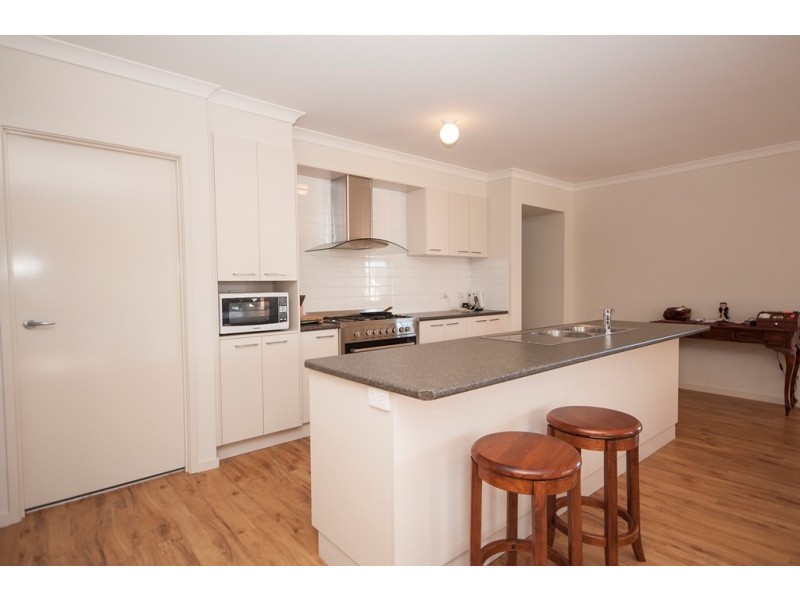 22 Donnington Drive, Wodonga VIC 3690