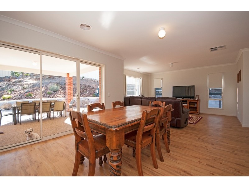 22 Donnington Drive, Wodonga VIC 3690