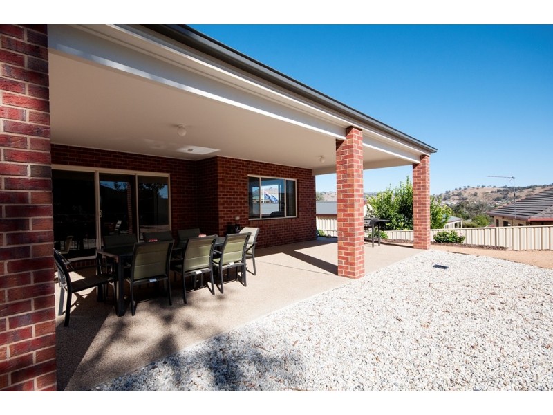 22 Donnington Drive, Wodonga VIC 3690