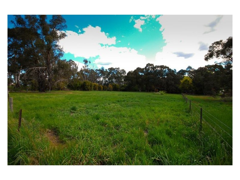 75 Racecourse Road, Yackandandah VIC 3749