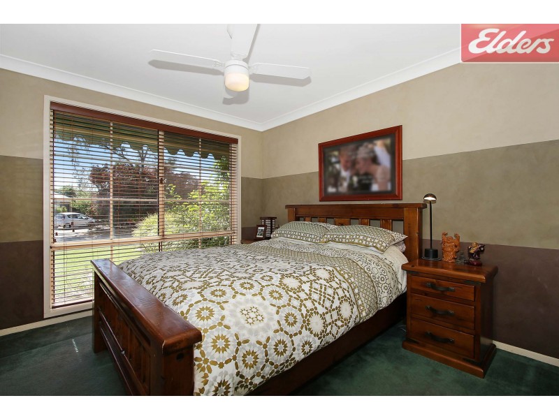 4 Gleneagles Court, Thurgoona NSW 2640