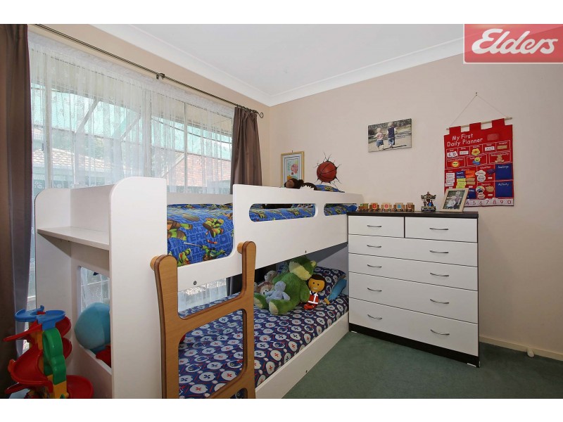 4 Gleneagles Court, Thurgoona NSW 2640