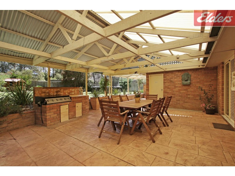 4 Gleneagles Court, Thurgoona NSW 2640