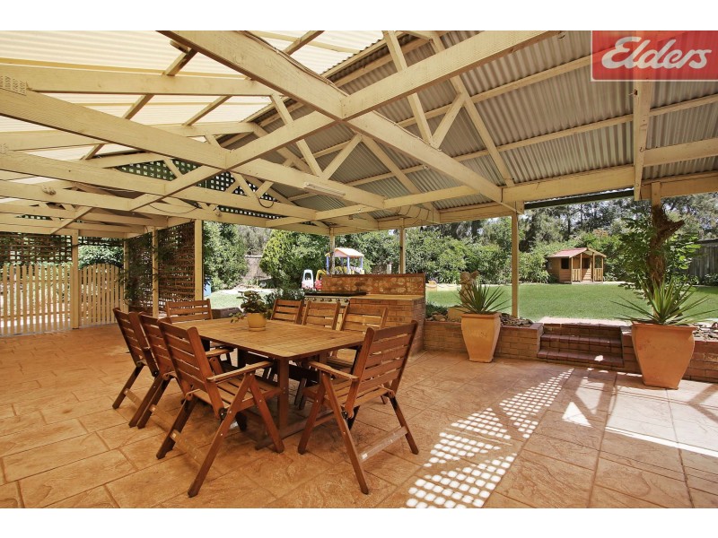 4 Gleneagles Court, Thurgoona NSW 2640