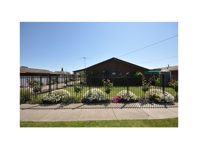 2/7 Garnet Circuit, Wodonga VIC 3690