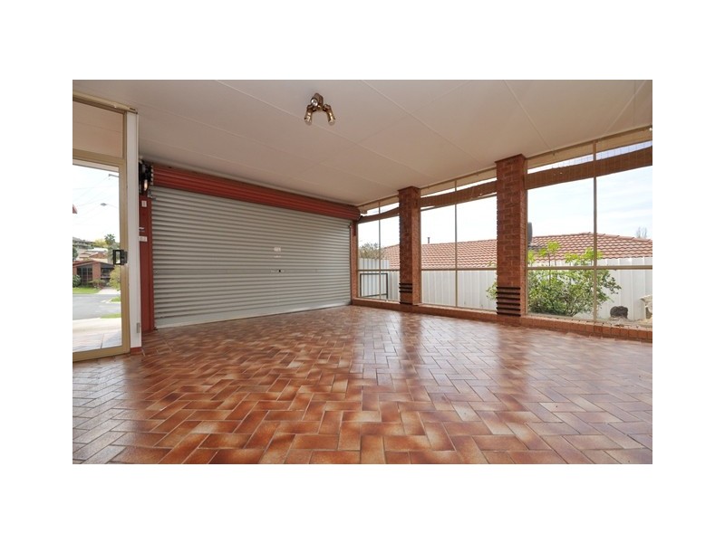 3 Mary Court, Lavington NSW 2641