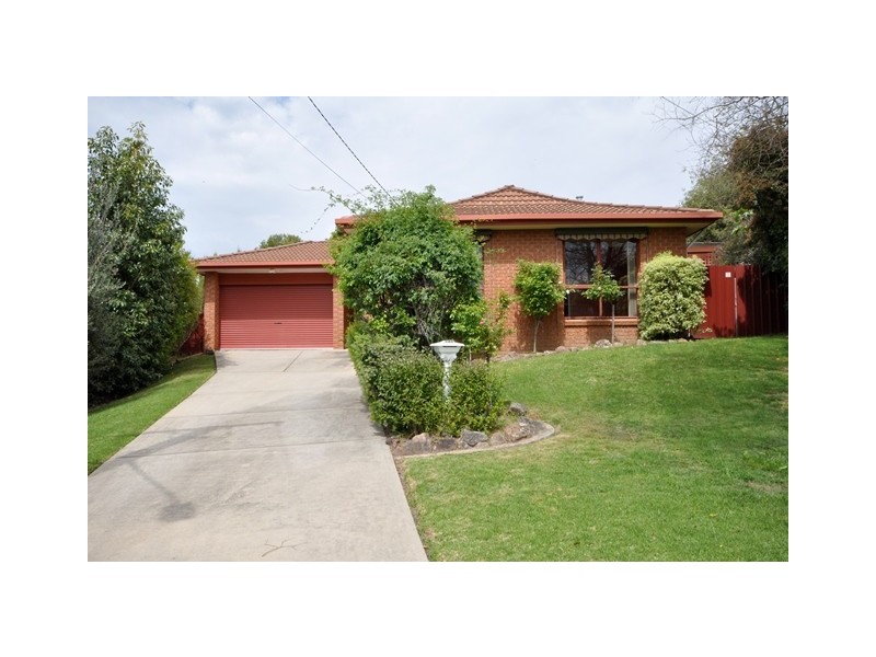 3 Mary Court, Lavington NSW 2641