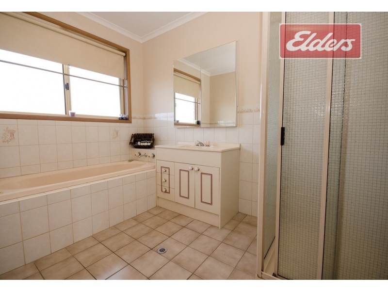 8/2 Bowman Court, Wodonga VIC 3690